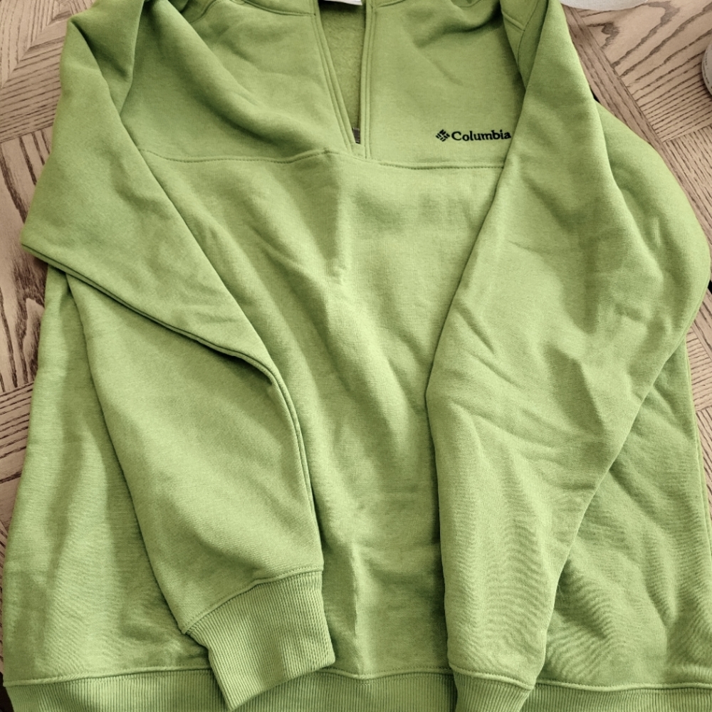 Columbia  quarter zip